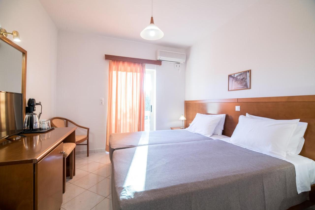 Hiona Holiday Hotel Palekastro Buitenkant foto