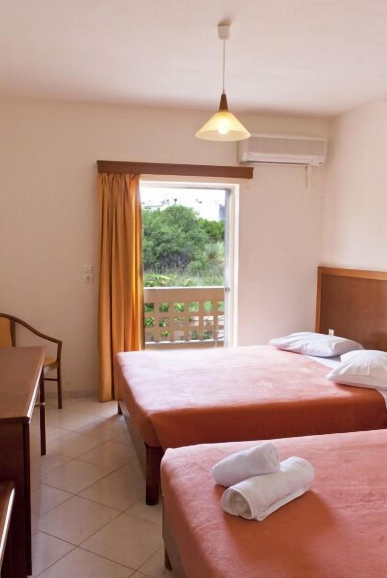 Hiona Holiday Hotel Palekastro Buitenkant foto