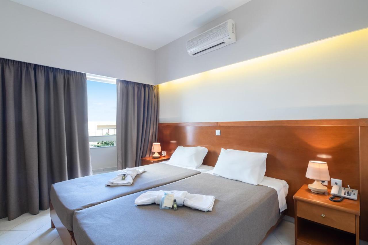 Hiona Holiday Hotel Palekastro Buitenkant foto